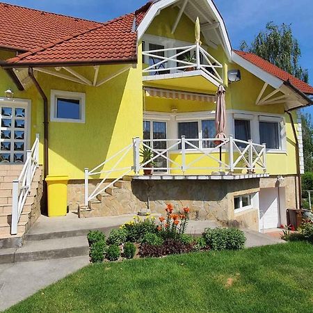 Apartment In Fonyod/Balaton 18580 ภายนอก รูปภาพ