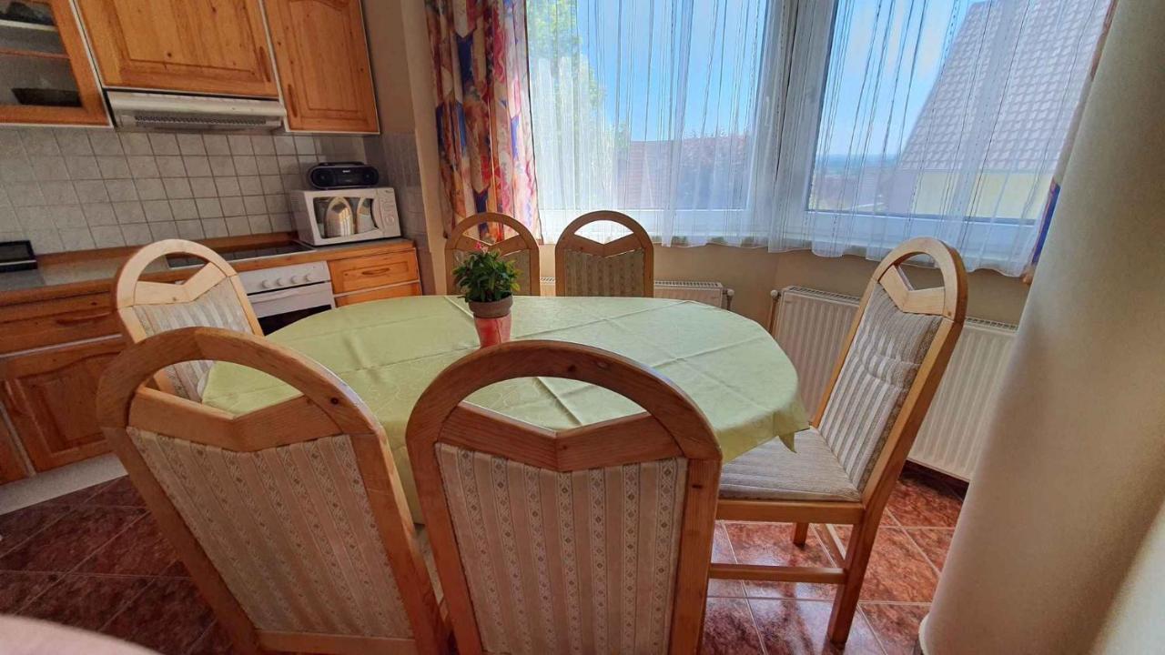 Apartment In Fonyod/Balaton 18580 ภายนอก รูปภาพ