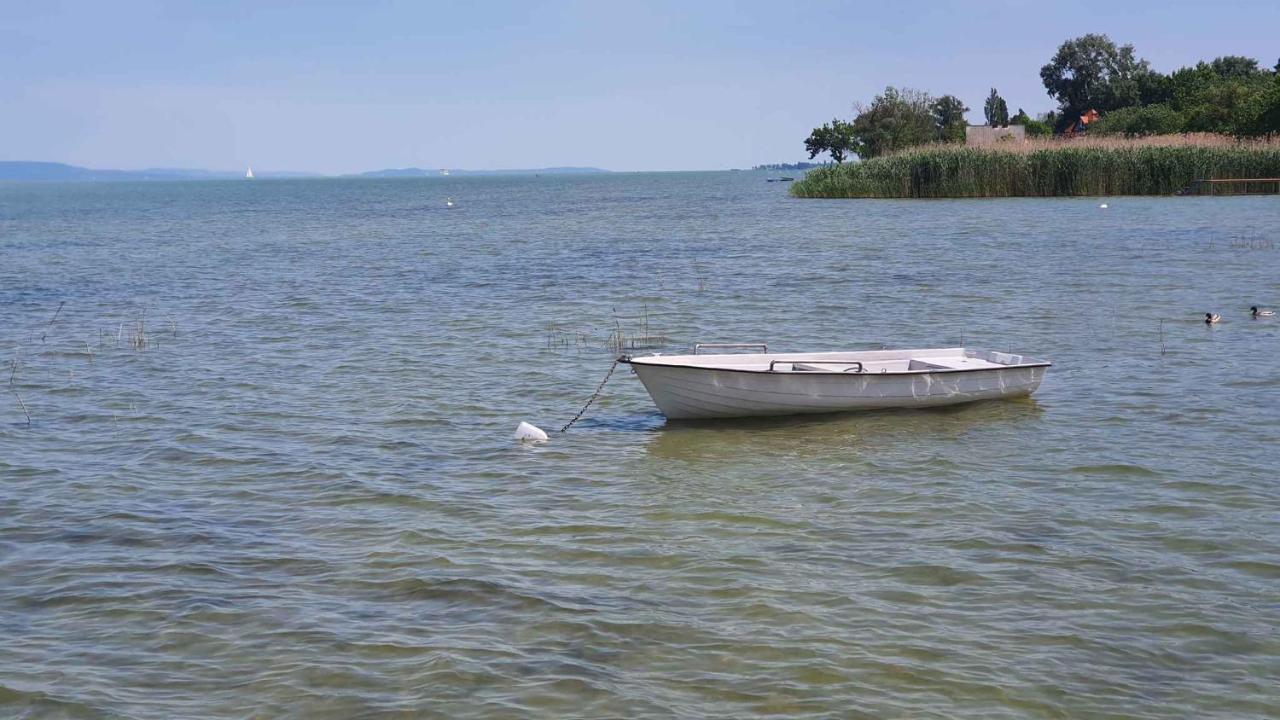Apartment In Fonyod/Balaton 18580 ภายนอก รูปภาพ