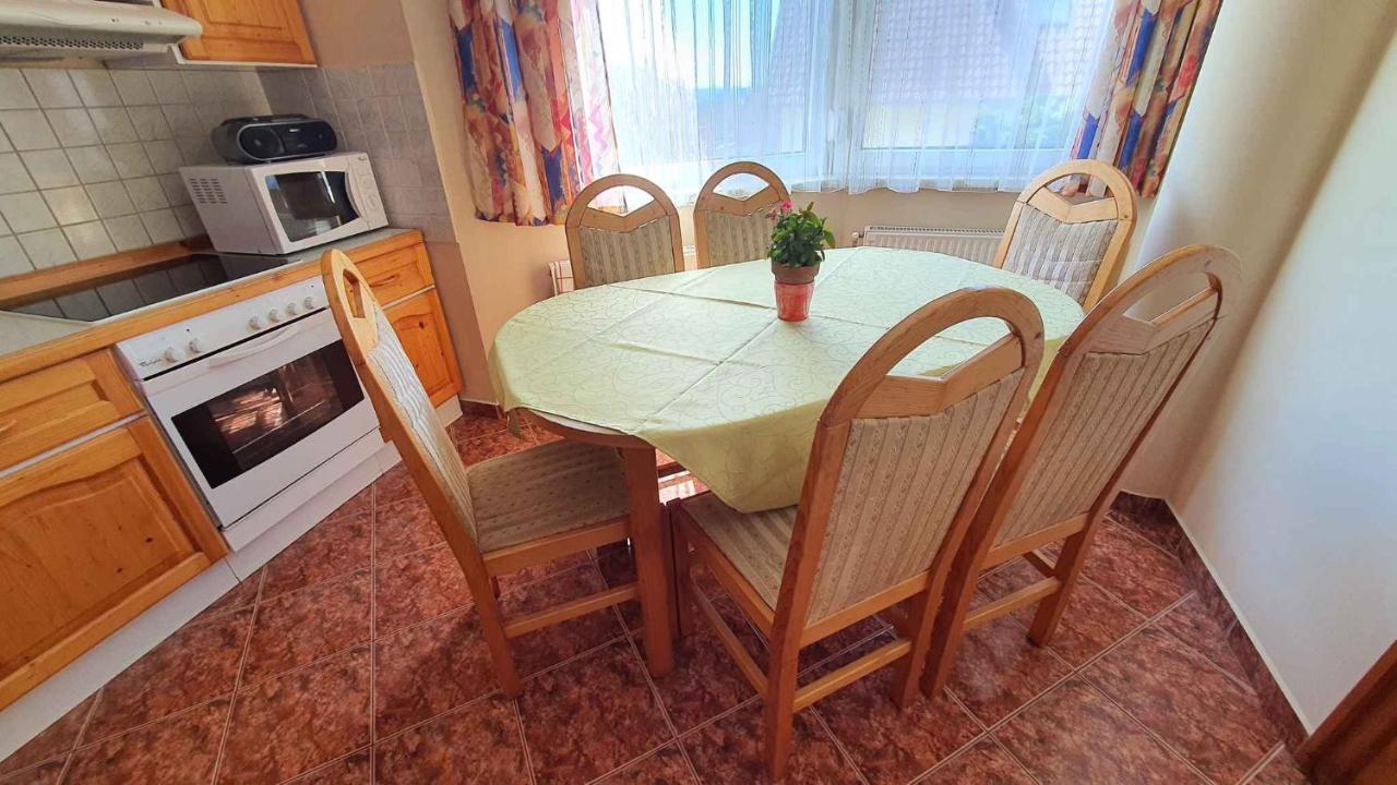 Apartment In Fonyod/Balaton 18580 ภายนอก รูปภาพ