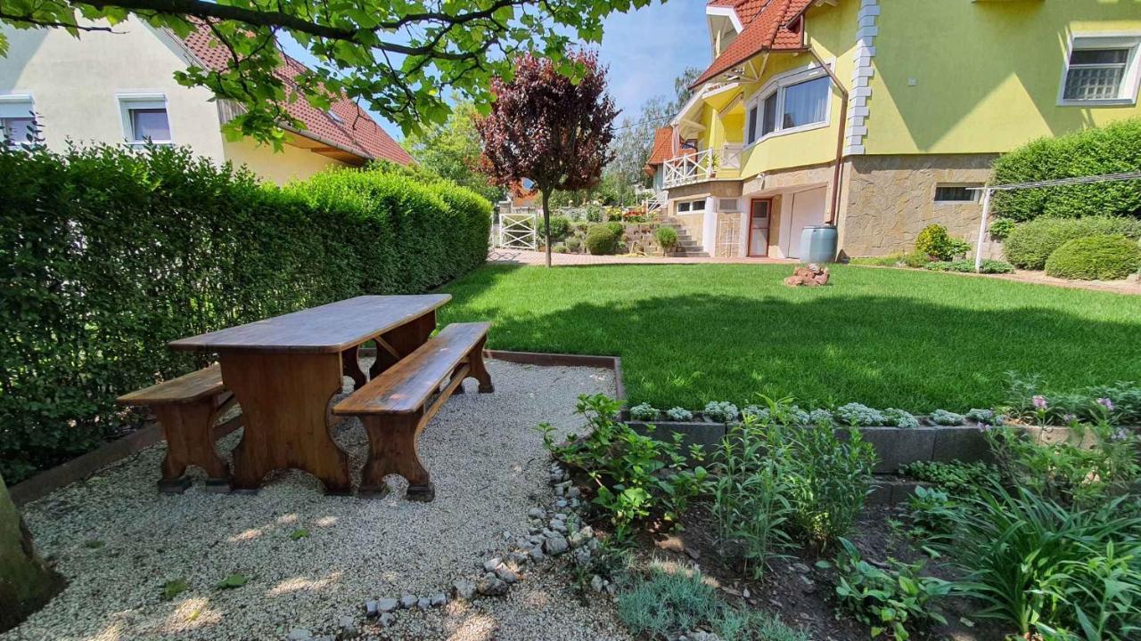 Apartment In Fonyod/Balaton 18580 ภายนอก รูปภาพ